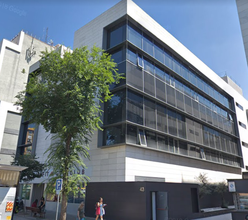 2 Office Buildings in Av. Institución Libre Enseñanza