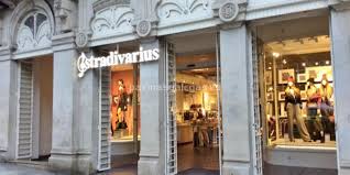 Portfólio Stradivarius - 4 Stores