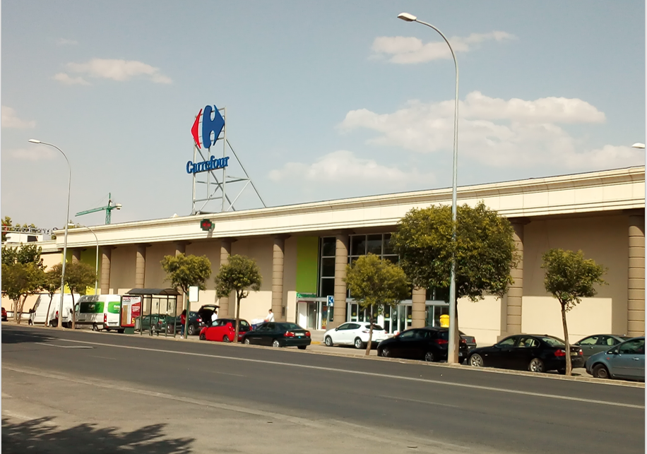 El Parque shopping center sold for €17M