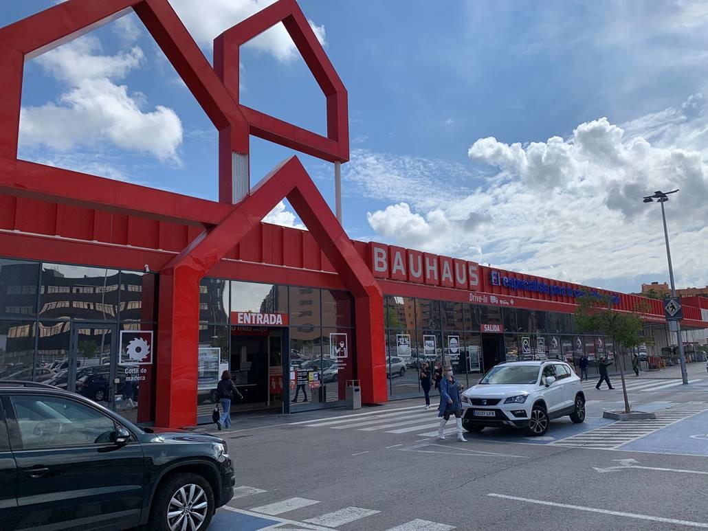 LaSalle acquires retail park in Madrid on behalf of Encore+