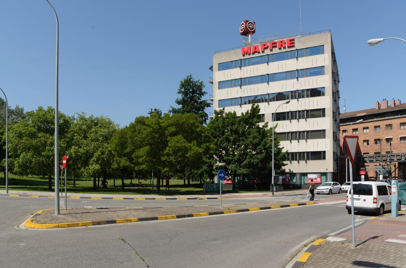 Abaigar buys an office building in Pamplona
