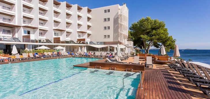 Stoneweg and Bain purchase the Don Carlos Hotel in Ibiza for €50M