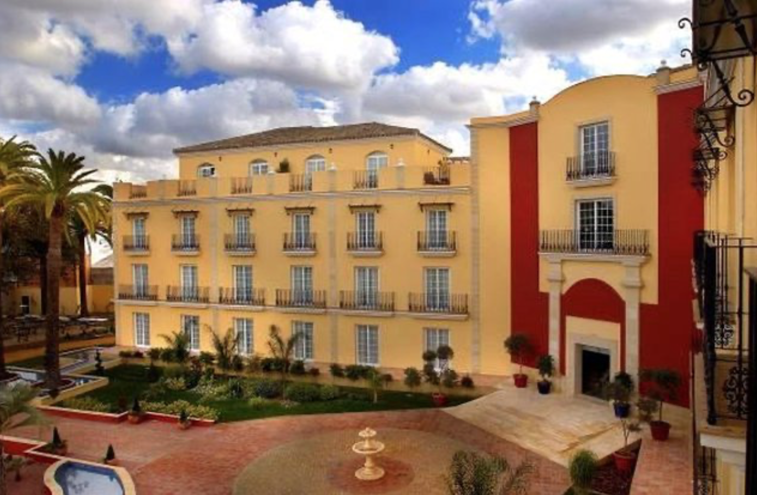 Thor Spain acquires Palmera Plaza hotel