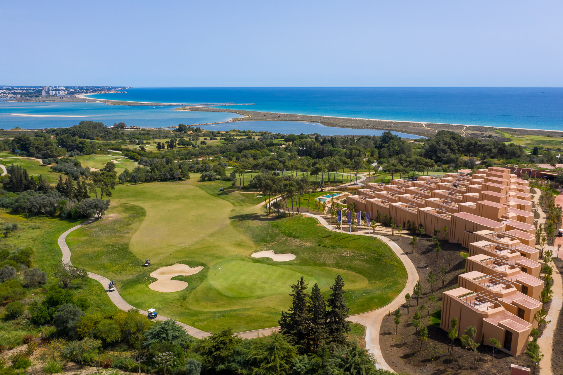 Arrow finalises purchase of Palmares luxury development