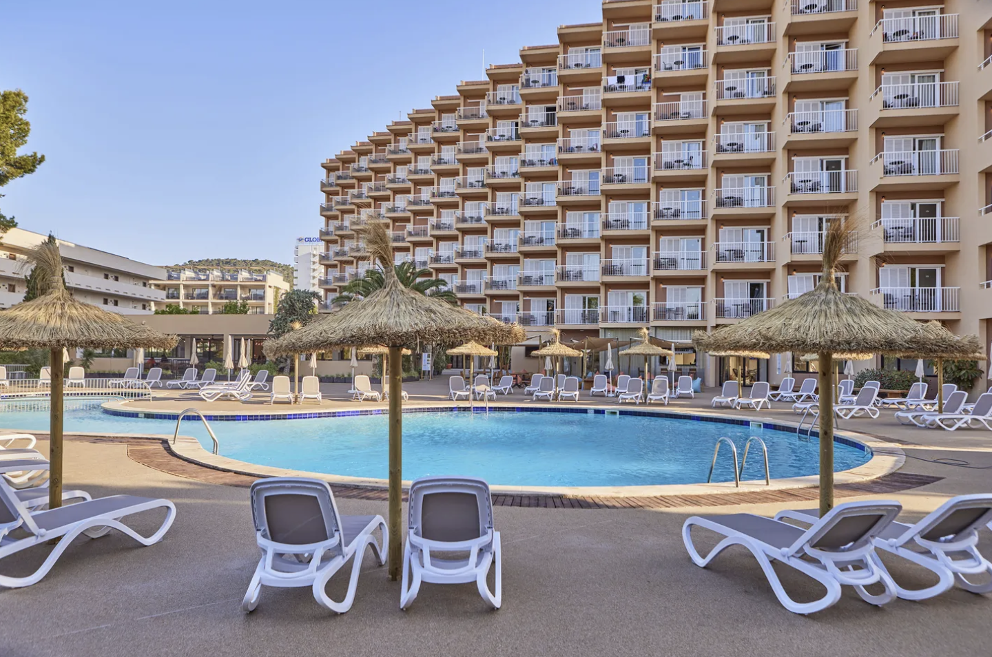 Fergus Group sells Hotel Tent Palmanova to private investor