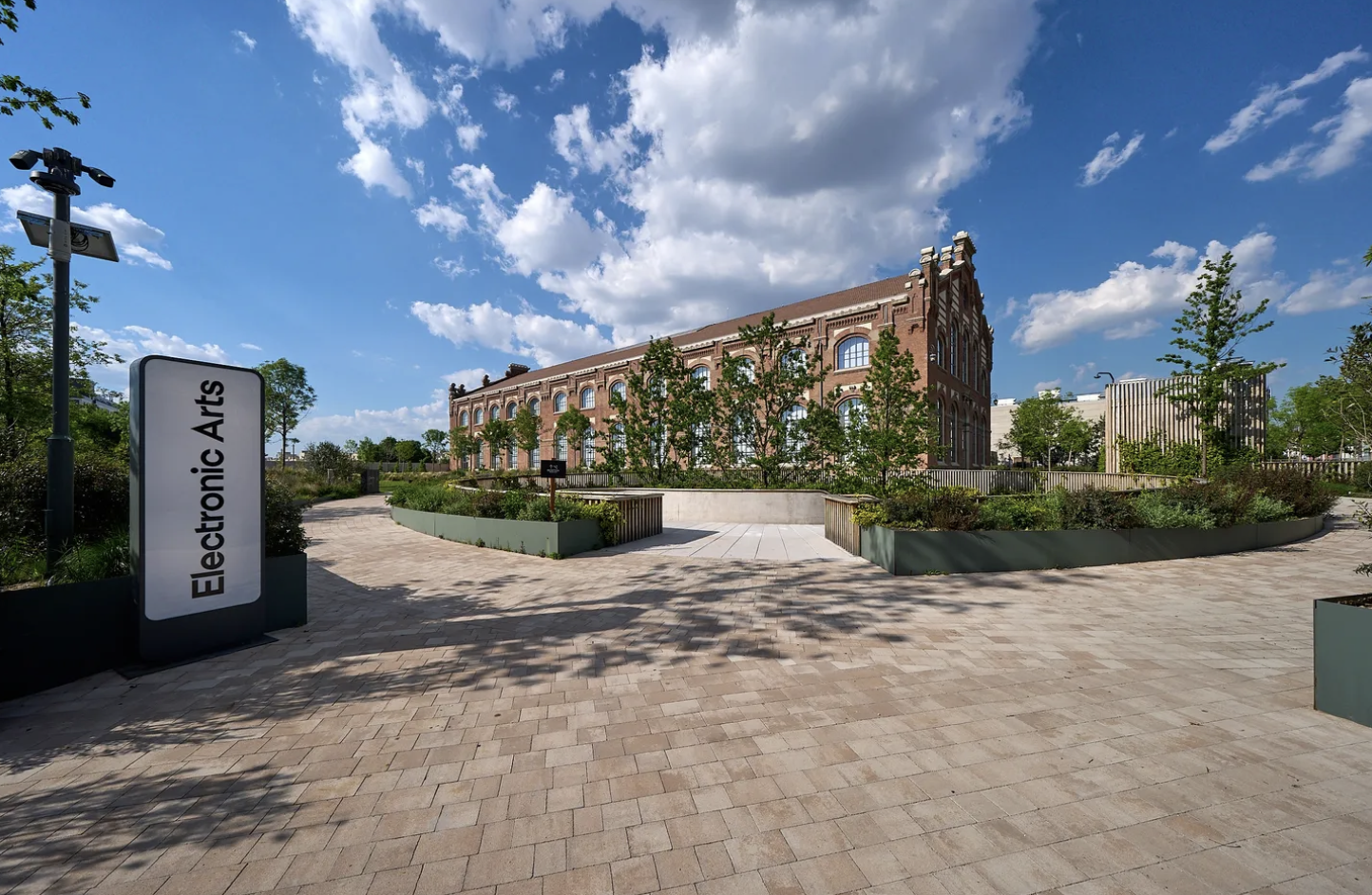 MAPFRE COMPLETES ACQUISITION OF OMBÚ OFFICE COMPLEX FROM ACCIONA