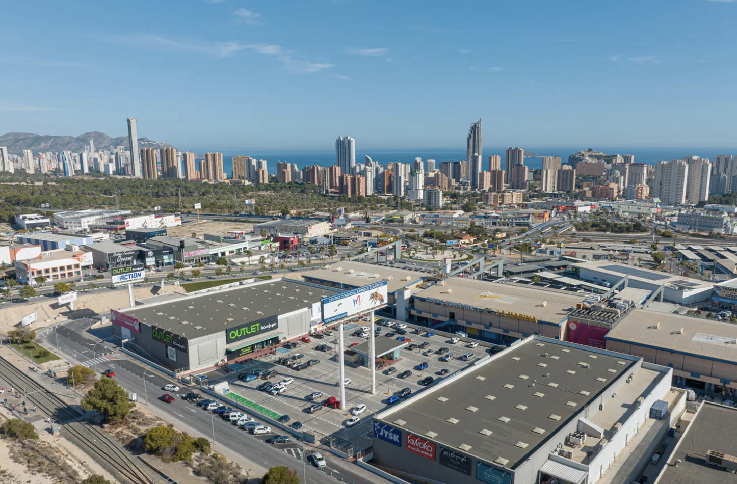 Resolute sells the La Marina shopping centre to Inmobic Group