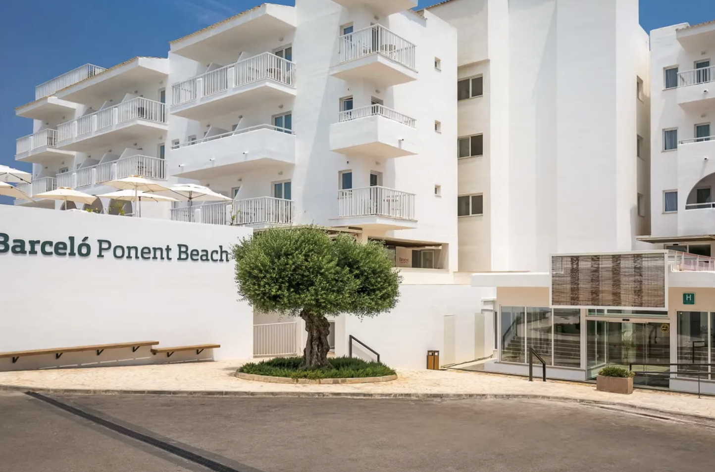 CALENA PARTNERS BUYS THREE HOTELS FROM HIP