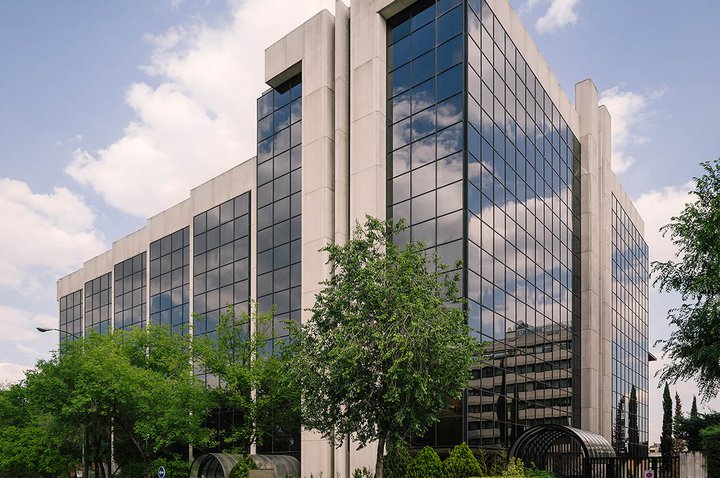 Merlin sells an office building in Madrid to Kennedy Wilson for €40M