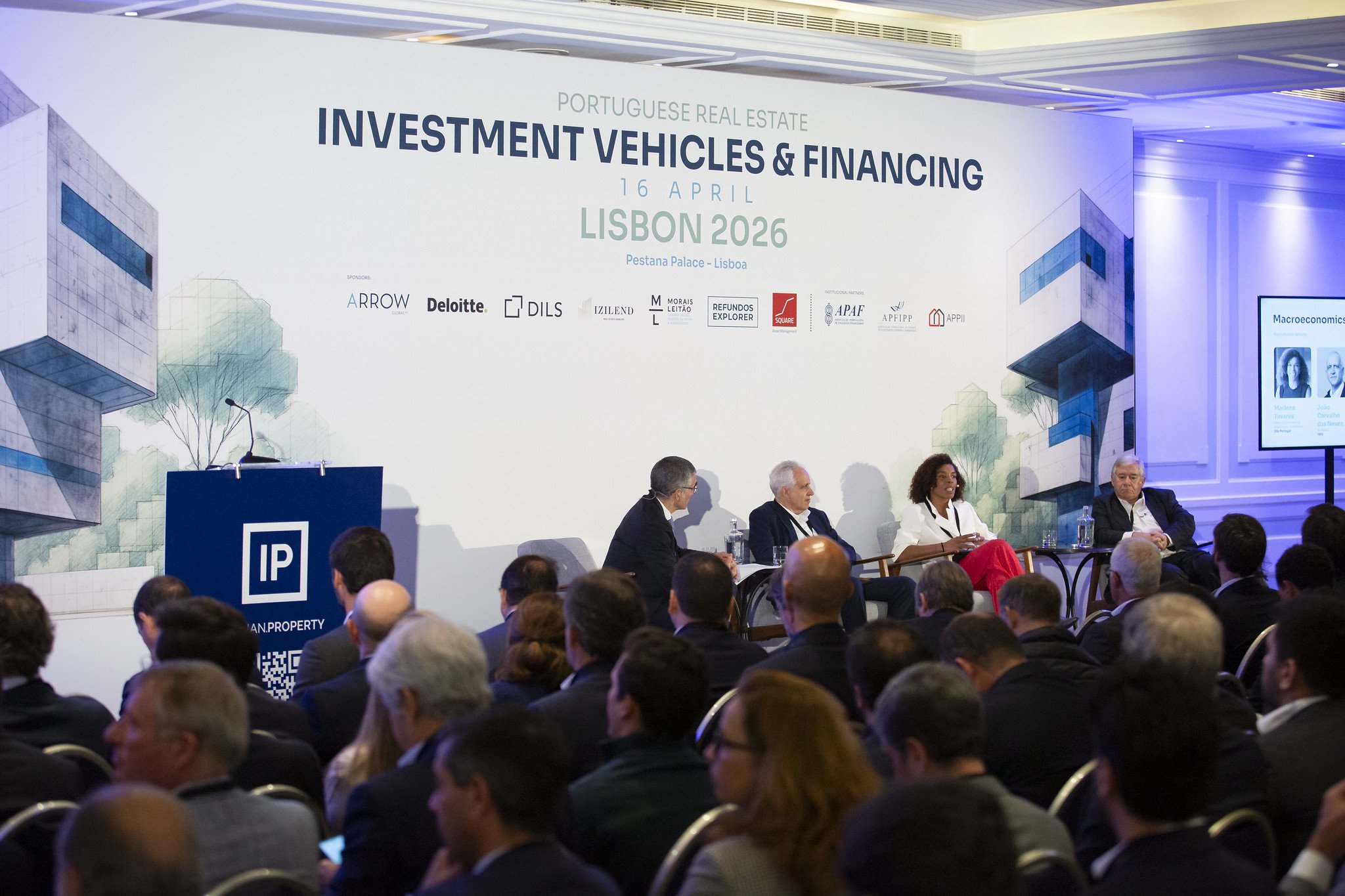 From left to right: Manuel Puerta da Costa, João Carvalho das Neves (ISEG), Marlene Tavares (Dils) and Pedro Coelho (Square AM).