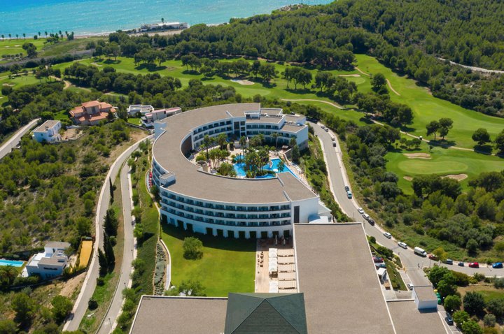 Perial buys Dolce Sitge Hotel from Angelo Gordon for €75M