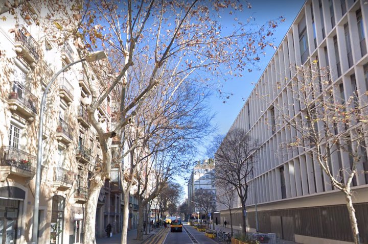 Barcelona City Council buys 2 buildings for social renting in the Eixample