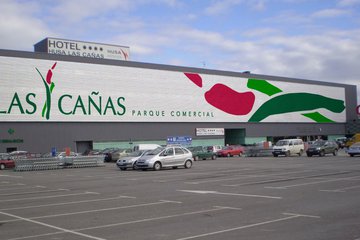 Mosaqui Capital buys the Las Cañas Shopping Park in Navarre