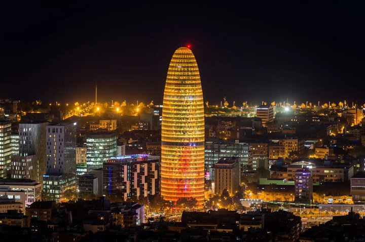 Almadraba moves its headquarters to the iconic Torre Glòries in Barcelona