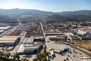 Mirastar buys five logistics assets in Spain