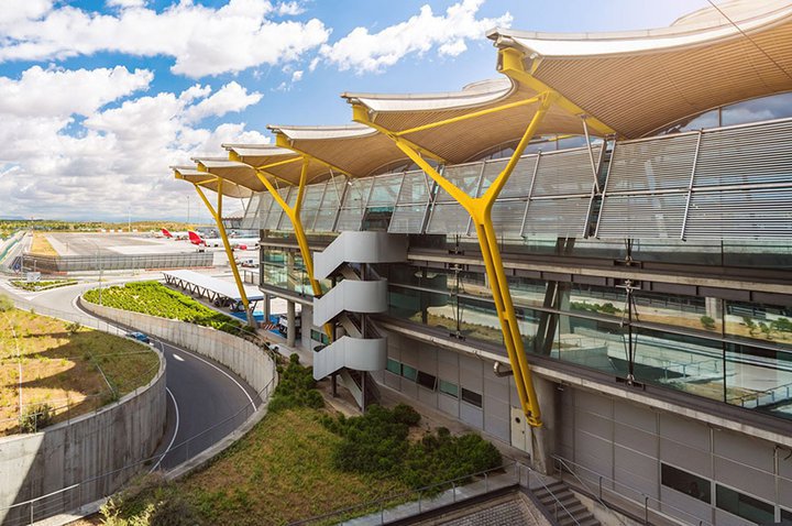 Eight companies will bid for the first logistics zone of the Airport Madrid-Barajas