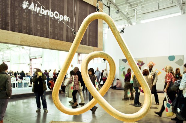 Airbnb ventures into building houses 