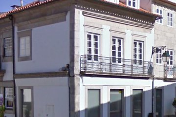 Allianz sells former offices in Viana do Castelo to Portuguese investor