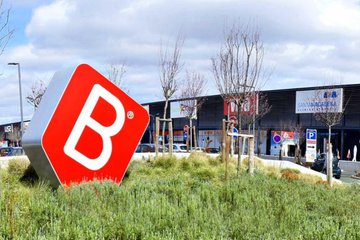 AM Alpha acquired retail park for €55M