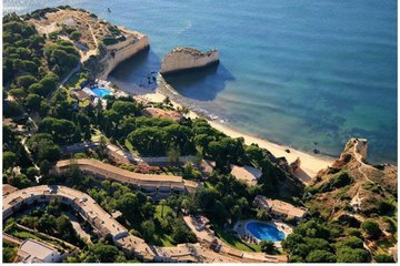 Azora purchased its third luxury hotel in Algarve