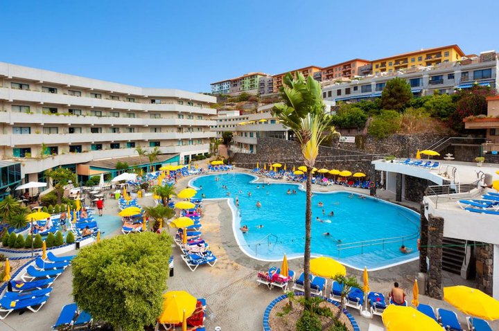 Blantyre acquired 3 hotels in Tenerife and contracted Apple Leisure