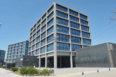 AXA REAL ESTATE SELLS BUSINESS PARK TO METROPOLIS FOR €40M