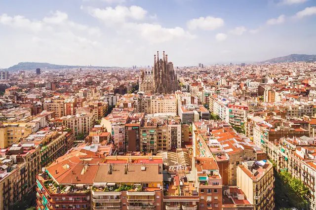 Barcelona overtakes Madrid in residential rental prices