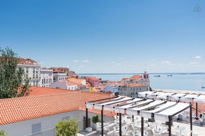 "Every day new investment intentions arrive in Portugal"