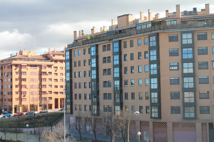 Santander, BBVA and Popular added housing worth 665 million euros to Testa Residencial