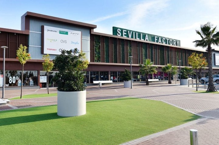 Genesis purchased shopping centre Sevilla Factory from Harwood