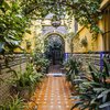 Salomon 1965 acquires Hostal Atenas in Seville