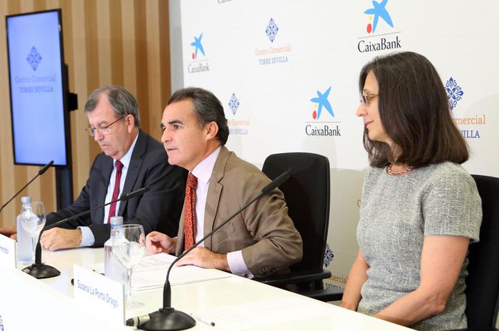 CaixaBank opens Shopping Center Torre Sevilla 