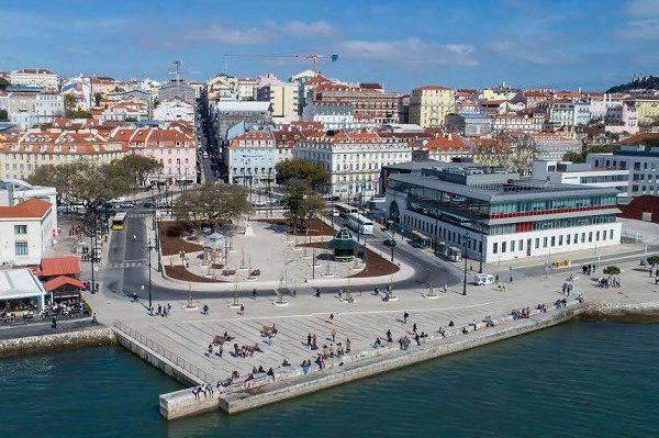 E&V INVESTS € 1.3M IN A NEW MARKET CENTER IN LISBON 