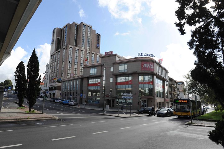 JLL sells offices in Campo Grande to the Universidade Lusófona
