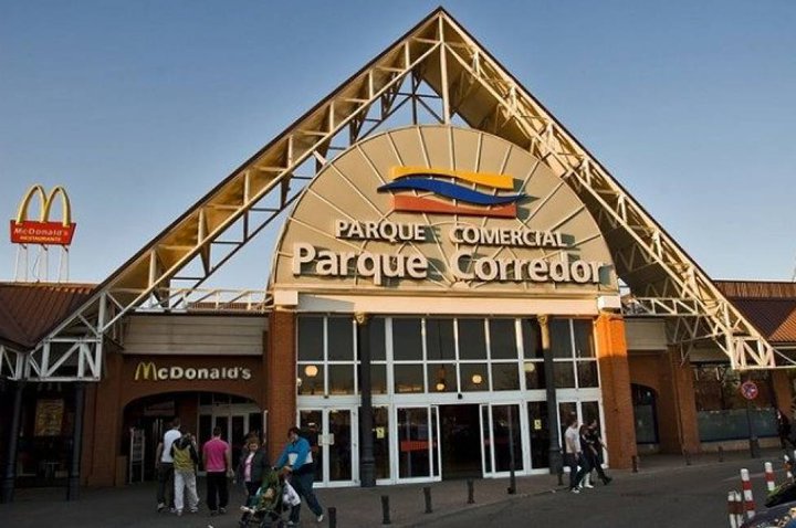 Sareb closes the sale of Parque Corredor to the Ares fund and to Redevco