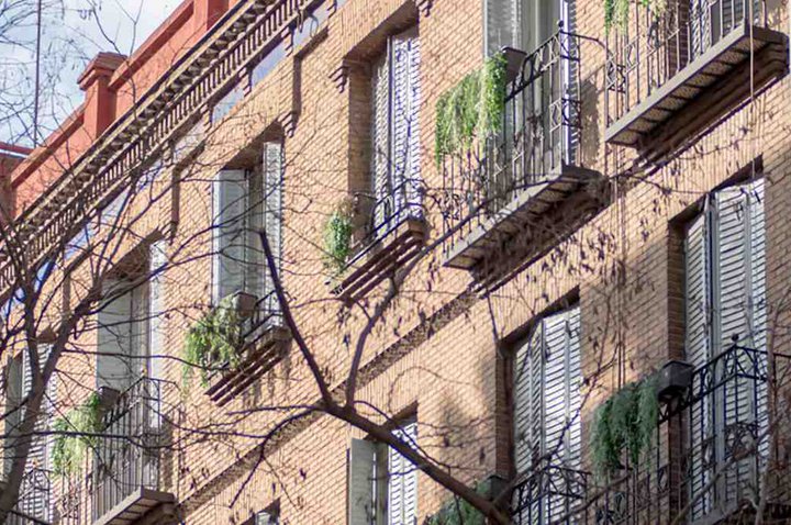 Persépolis sells a residential building in Atocha to a private investor