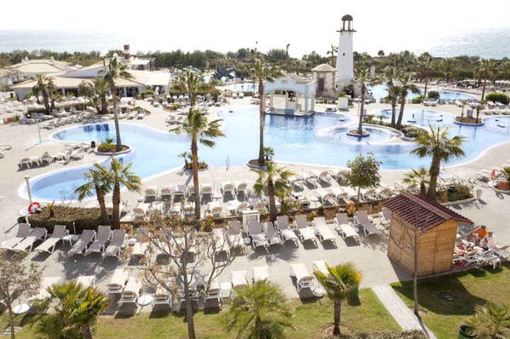 RIU invests €25M in refurbishing Clubhotel Riu Chiclana