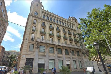 REIT Zambal sells number 23 Plaza de Cataluña