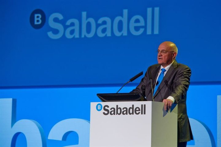 Oaktree buys NPL Portfolio worth € 950 million from Sabadell 