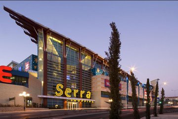 SONAE SIERRA AND ARMÓRICA BUY SERRASHOPPING