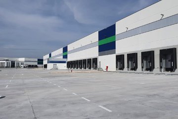 Swiss Life buys logistics warehouses in Spain