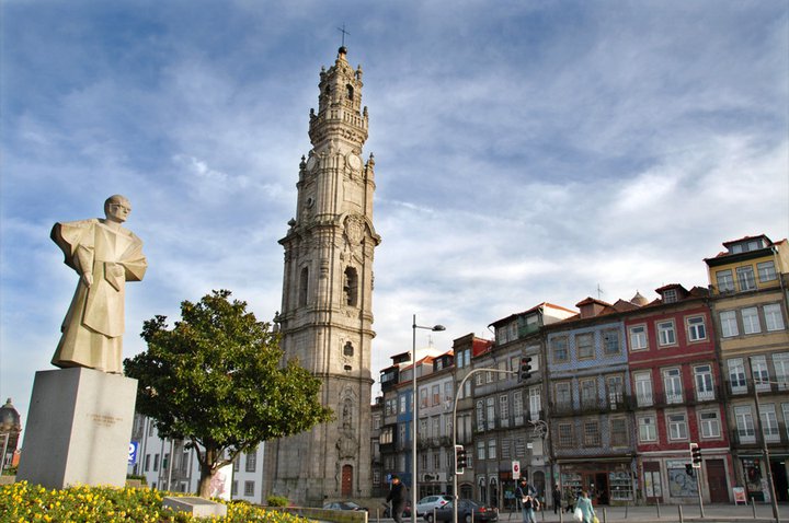 Viqueira buys a building in Porto for touristic rental accommodation