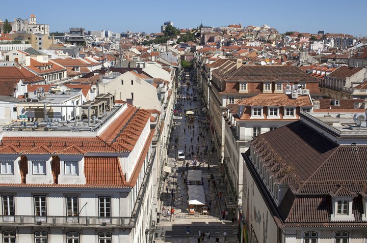 AZORA PREPARES VEHICLE TO INVEST IN PORTUGAL