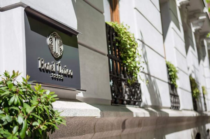 Único Hotels sold Hotel Único Madrid’s building