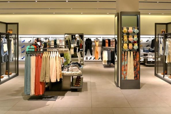 INDITEX SELLS 16 ZARA SHOPS IN THE Iberia